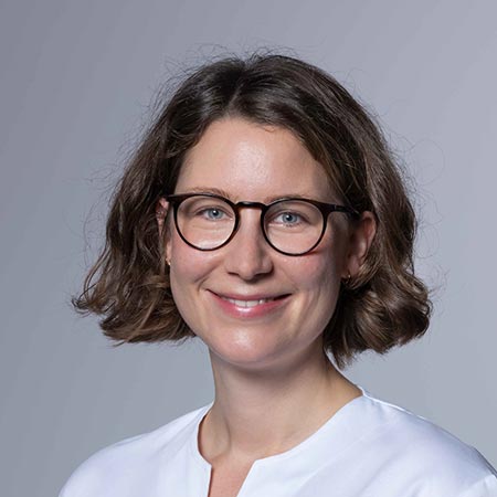 Julia Wutzer, BA BSc, Ordinationsmanagement im Pränatalzentrum an der Wien